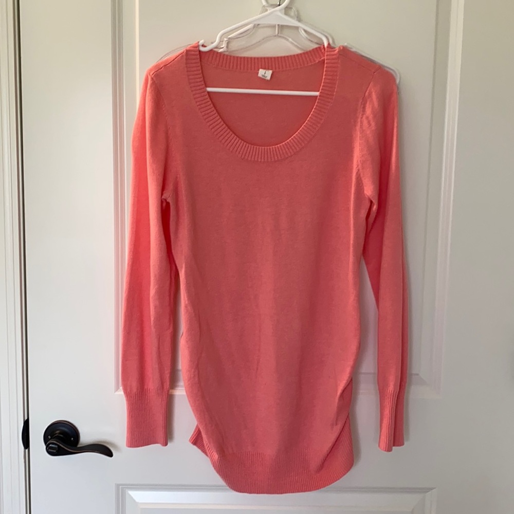 Size small old navy maternity sweater